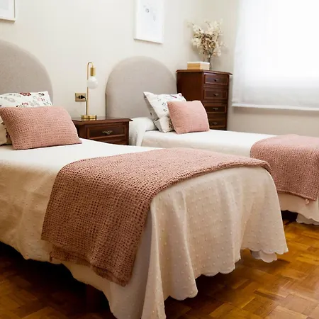 Vistas A La Ria B&t Apartament